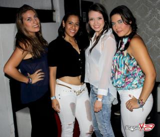 Foto 2 de Noviembre 16 del 2013 en Babel / Barra Libre Cali, Cali