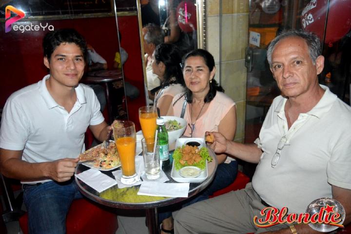 Foto 27 de Blondie - AMOR & AMISTAD 2016 en Blondie Bar Cali, Cali