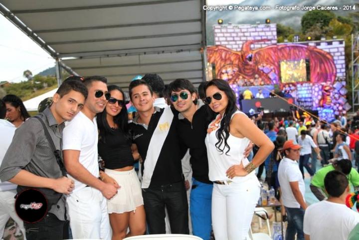 Foto 112 de TOMORROWLAKE Lago Calima en Fiestas Colombia, Medellín