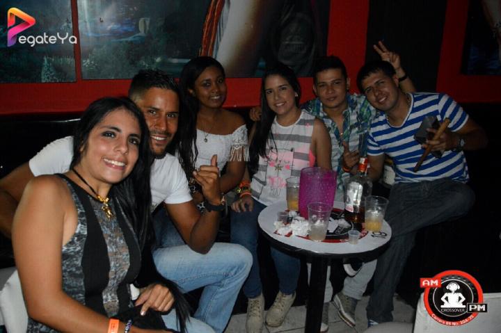 Foto 29 de Ampm Bar - AMOR & AMISTAD 2016 en Am / PM Bar - Cali, Cali