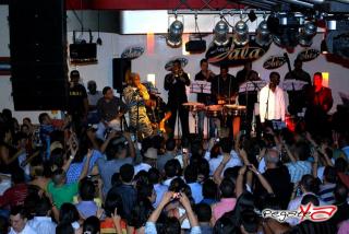 Foto 15 de Roberto Lugo y Orquesta Sabotaje en Jala Jala Club, Cali
