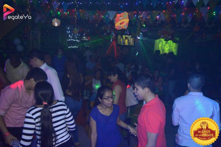 Foto 48 de Mi Dios Se LO Pague - 5to Fds Abril 2016 en Fonda Mi Dios Se Lo Pague, Cali