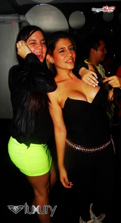 Foto 26 de Luxury - 3er FDS de Oct en Discoteca Luxury Medellin, Medellín
