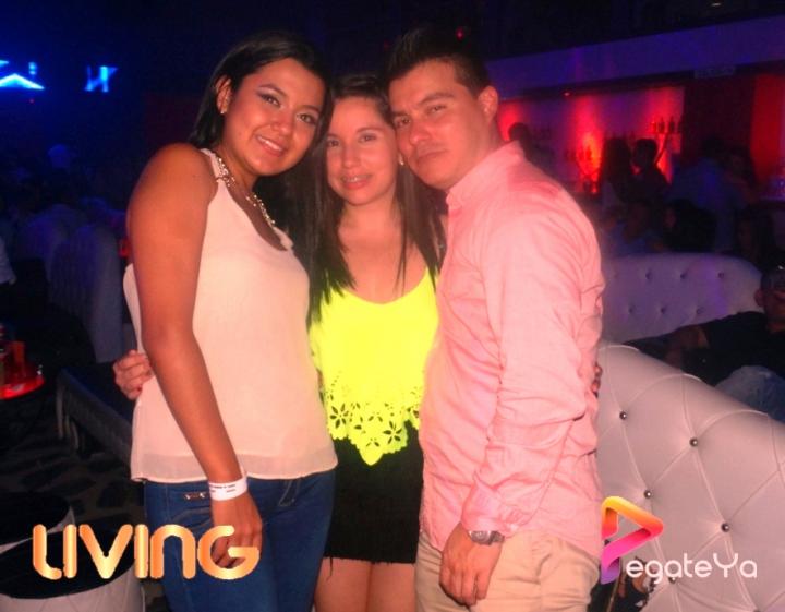 Foto 31 de Living - 4to FDS Marzo 2015 en Living Night Club, Cali