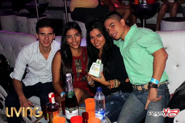 Foto 21 de Living - Dic 6 del 2014 en Living Night Club, Cali