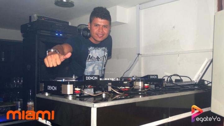 Foto 30 de Miami Bar - 2do FDS Abril 2015 en Miami Bar Cali, Cali