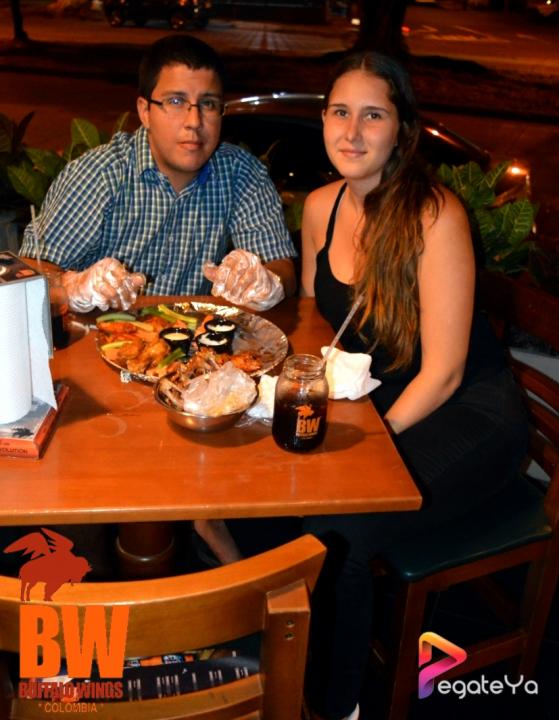 Foto 9 de Bufalo Wings - 2do FDS Julio 2015 en Búfalo Wings - Cali, Cali