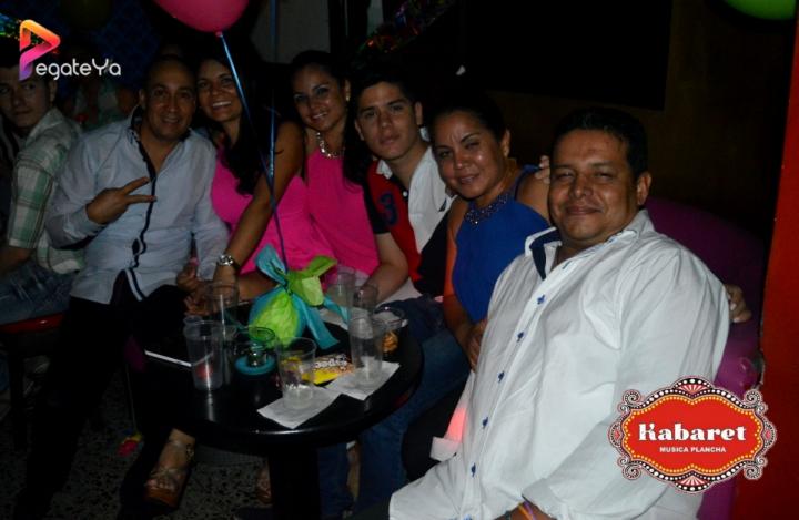 Foto 19 de Kabaret Bar - 4to FDS Mayo 2015 en Kabaret - Granada, Cali