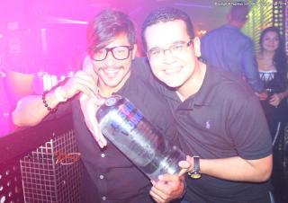 Foto 12 de Bling Bar 16 de Mayo de 2014 en Bar Bling Bucaramanga, Bucaramanga