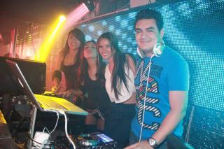 Foto 220 de Bar Bling - 8 de febrero de 2012 en Bar Bling Bucaramanga, Bucaramanga