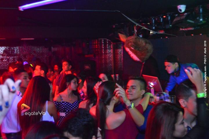 Foto 141 de Piso V - Sabado 9 abril de 2016 en Bar Piso V Bucaramanga, Bucaramanga