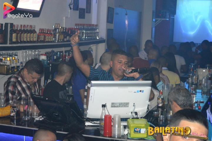 Foto 86 de Bailatino - AMOR & AMISTAD 2016 en Bailatino - Bar, Cali