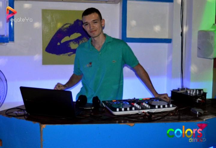 Foto 25 de Colors Drink - 3er FDS Junio 2015 en Colors Drink, Cali