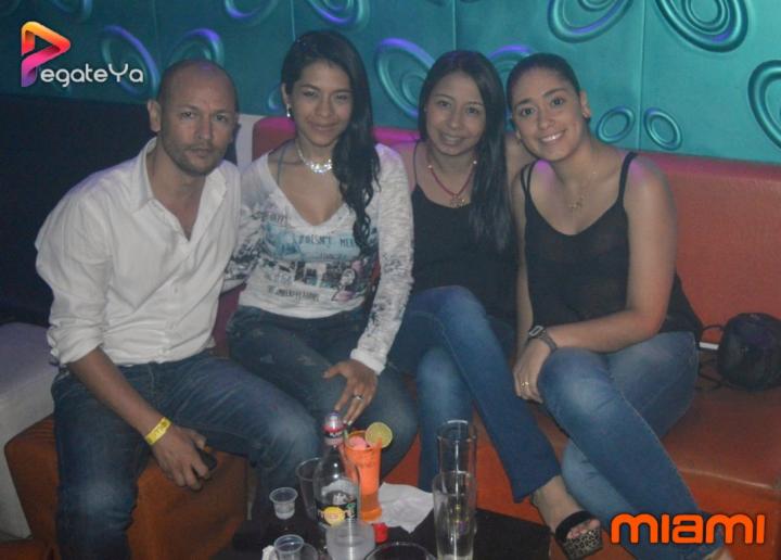 Foto 29 de Miami Bar - Amor y Amistad 2015 en Miami Bar Cali, Cali