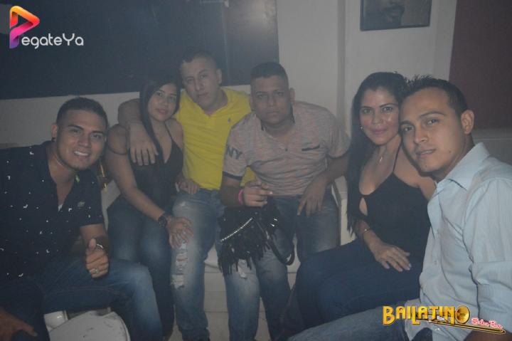 Foto 21 de Bailatino - 5to Fds Octubre- Hallowen en Bailatino - Bar, Cali