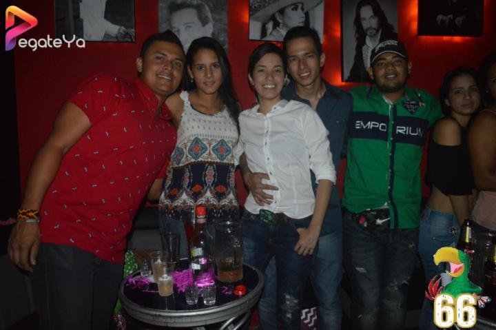 Foto 7 de La Lora Bar - 1er Fds Abril 2016 en La Lora Bar, Cali