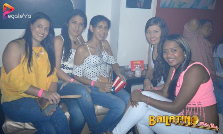 Foto 49 de Bailatino - 4to Fds Mayo 2017 en Bailatino - Bar, Cali