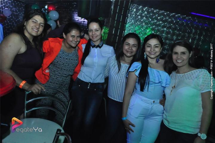 Foto 22 de PISO V - sabado 4 de febrero de 2017 en Bar Piso V Bucaramanga, Bucaramanga
