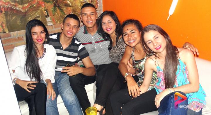 Foto 3 de Favela Club - Marzo 14 del 2015 en Favela Club Menga, Cali