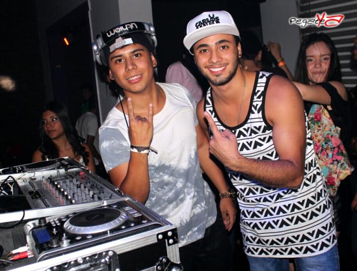 Foto 16 de Zambomba - Amor y Amistad en Club Zambomba, Cali