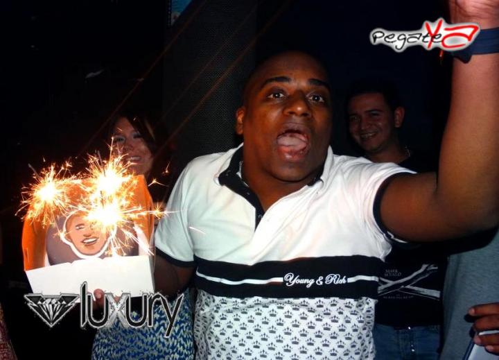 Foto 45 de Luxury - Septiembre 27 en Discoteca Luxury Medellin, Medellín