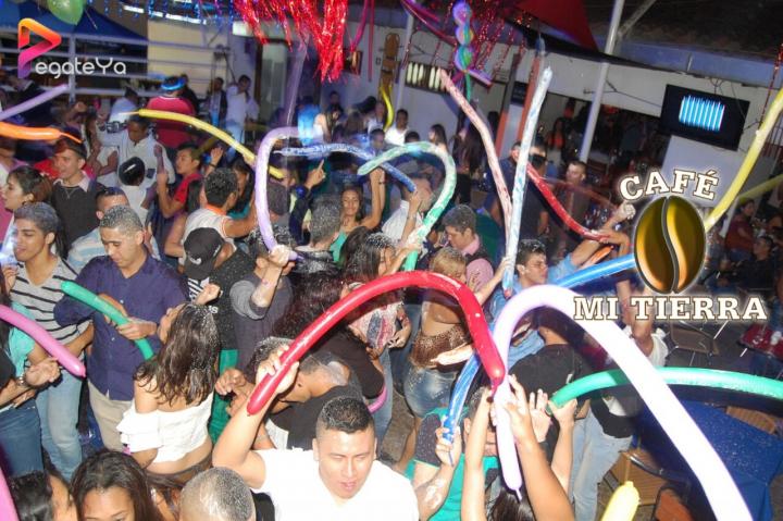 Foto 44 de Cafe mi Tierra - 5to Fds Abril 2016 en Cafe Mi Tierra, Cali