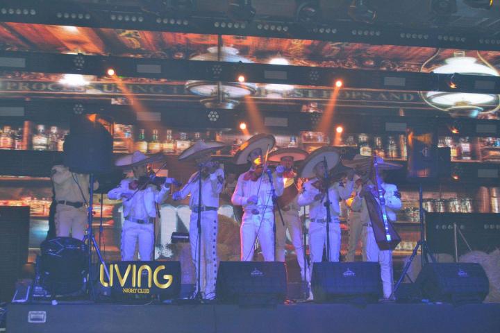 Foto 4 de Living - 5to Fds Abril 2017 en Living Night Club, Cali