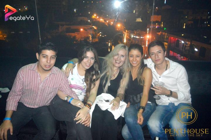 Foto 12 de Penthouse Club - 1er Juno 2016 en Penthouse 1800, Cali