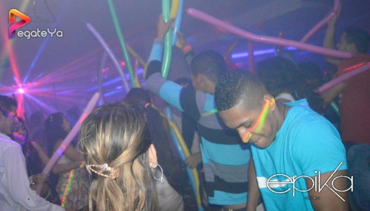 Foto 14 de Epika - 4to FDS Agosto 2015 en Epika Night Club, Cali