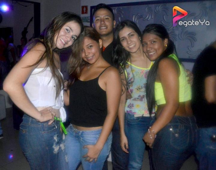 Foto 2 de Ahma Bar - 4to FDS Agostoo 2015 en Ahma Cali, Cali
