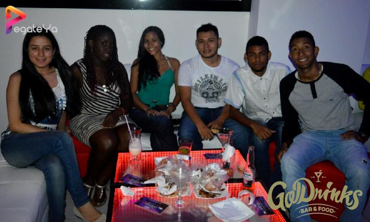Foto 11 de Gol Drinks - Amor y Amistad 2016 en Gol Drinks, Cali