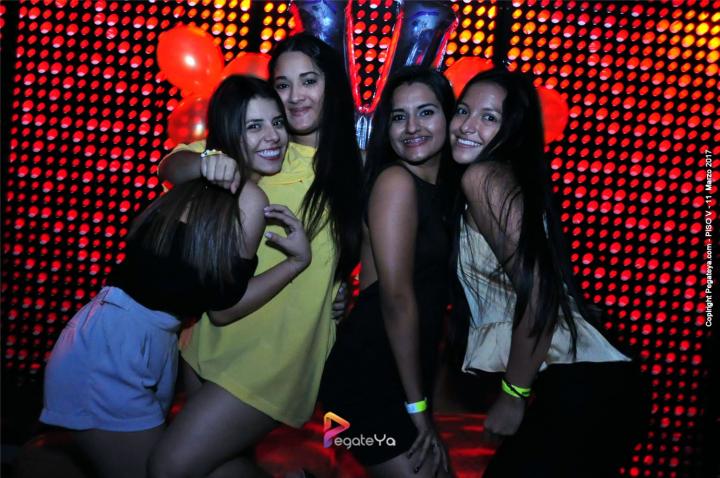 Foto 2 de Piso V - Sabado 11 de marzo de 2017 en Bar Piso V Bucaramanga, Bucaramanga