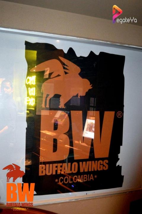 Foto 8 de Bufalo Wings - 3er FDS Agosto 2015 en Búfalo Wings - Cali, Cali