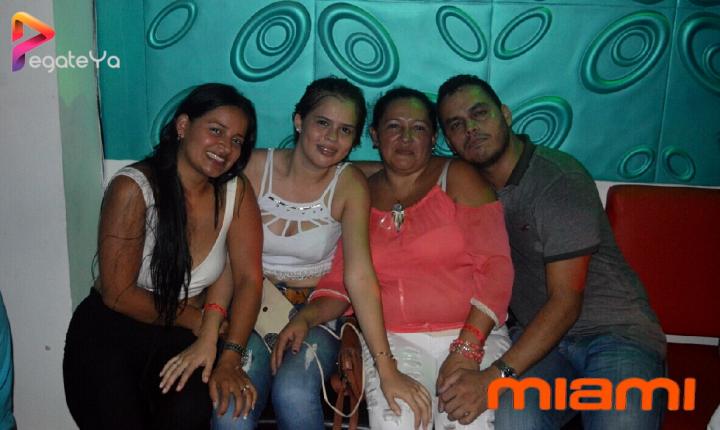 Foto 8 de Miami Bar - Amor & Amistad 2016 en Miami Bar Cali, Cali