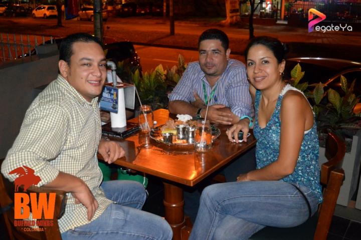 Foto 20 de Bufalo Wings - 2do FDS Junio 2015 en Búfalo Wings - Cali, Cali