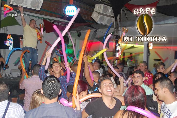 Foto 36 de Cafe mi Tierra - 4to Fds Abril 2016 en Cafe Mi Tierra, Cali