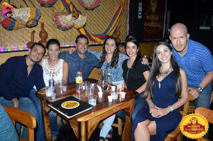 Foto 50 de Mi Dios se lo Pague - 4to Fds Febrero 17 en Fonda Mi Dios Se Lo Pague, Cali