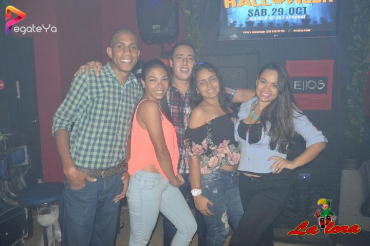 Foto 21 de La lora Bar - Hallowen 2016 en La Lora Bar, Cali