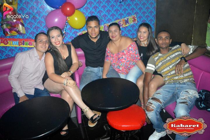 Foto 15 de Kabaret Bar - 1er Fds Mayo 2017 en Kabaret - Granada, Cali