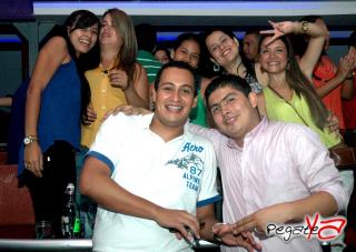 Foto 47 de Alkilados - Jueves 11 en Space Menga, Cali