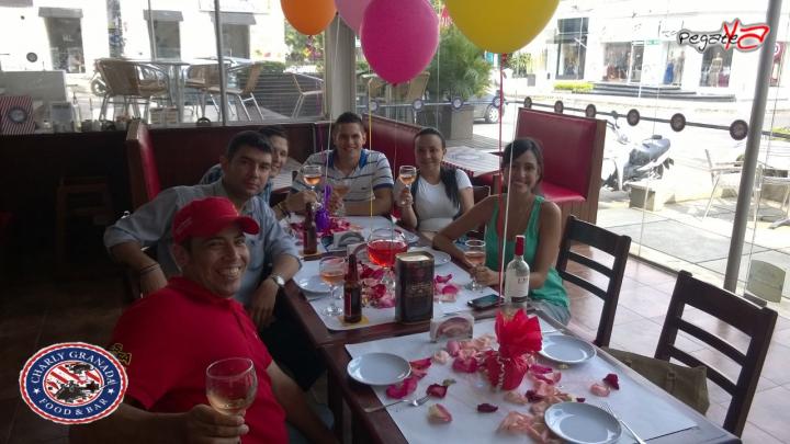 Foto 9 de Charly Food Bar - 3er FDS Nov 2014 en Charly Food Bar, Cali