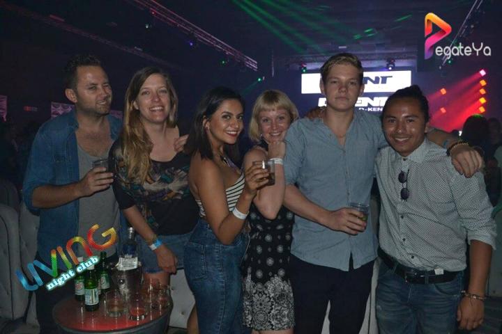 Foto 24 de Living Night Club - 2do fds Abril 2016 en Living Night Club, Cali