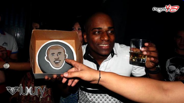Foto 46 de Luxury - Septiembre 27 en Discoteca Luxury Medellin, Medellín