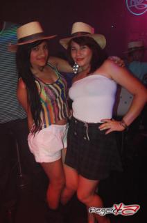 Foto 16 de Mia 04 de Agosto en Discoteca Mia Medellin, Medellín