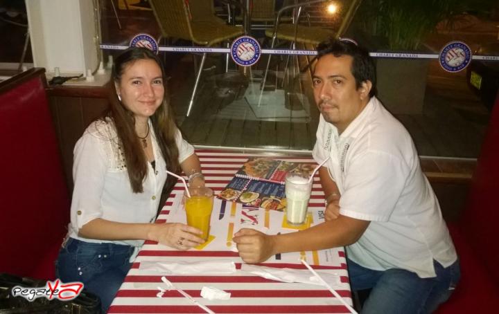 Foto 19 de Charly Food Bar - 3er FDS Octubre en Charly Food Bar, Cali