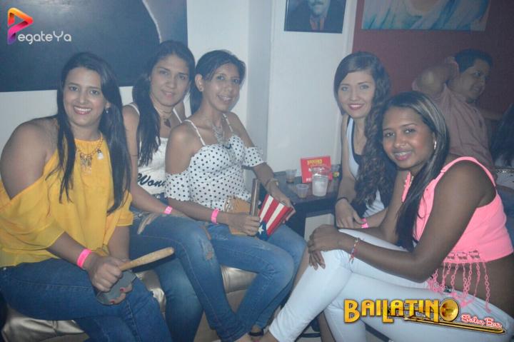 Foto 50 de Bailatino - 4to Fds Mayo 2017 en Bailatino - Bar, Cali