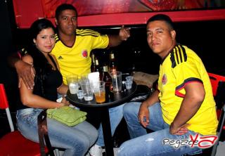 Foto 57 de Octubre 12 del 2013 en Am / PM Bar - Cali, Cali