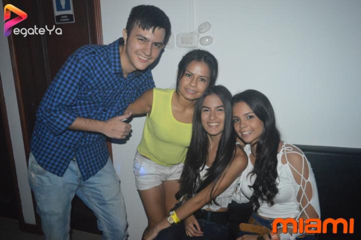 Foto 27 de Miami Bar - 1er Fds Abril 2016 en Miami Bar Cali, Cali