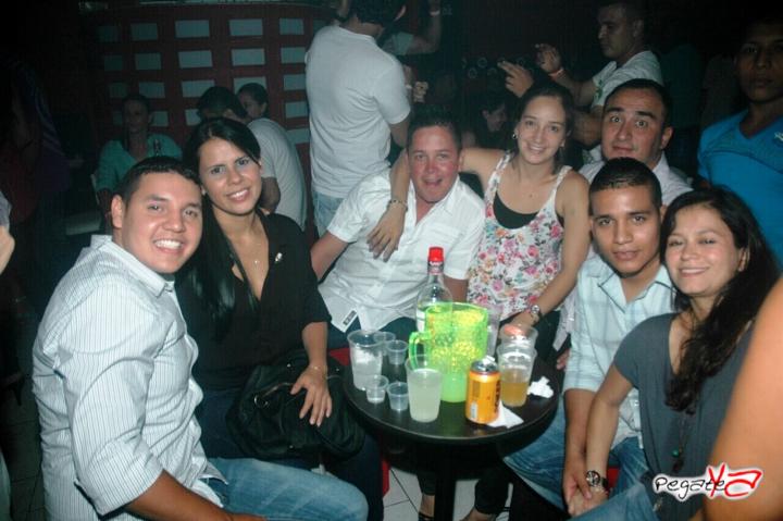 Foto 27 de Ampm Bar - Sept 6 2014 en Am / PM Bar - Cali, Cali