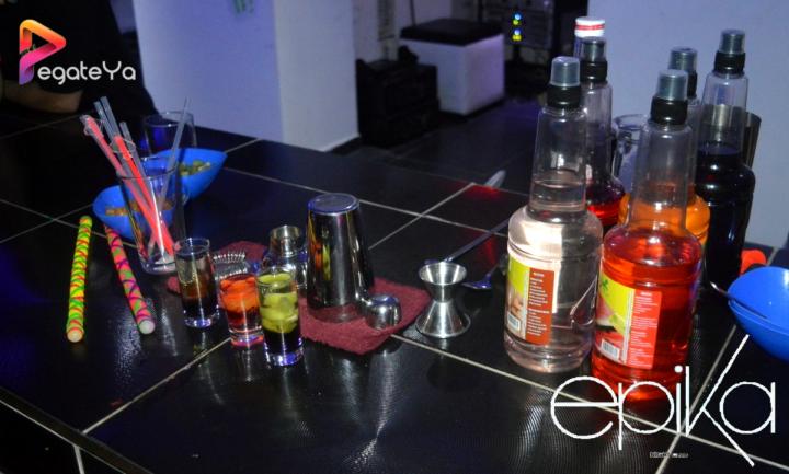 Foto 11 de Epika - 2do FDS Dic. 2015 en Epika Night Club, Cali